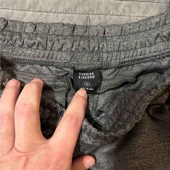 Men's Heather Gray Joggers with Elastic Waistband - Picture 3 of 4